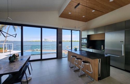 Northeast Miami House | Ocean front home, stunning views!