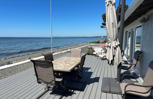 Ferndale House | Ocean Front Home With Spectacular Views!