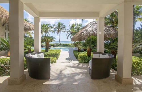 Punta Cana Villa | Ocean Front Luxury Villa in Golf and Beach Resort