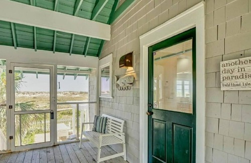 Killegray Ridge House | Ocean Front Pet Friendly Steps to Beach Shoals and BHI Club 2023 Renovation