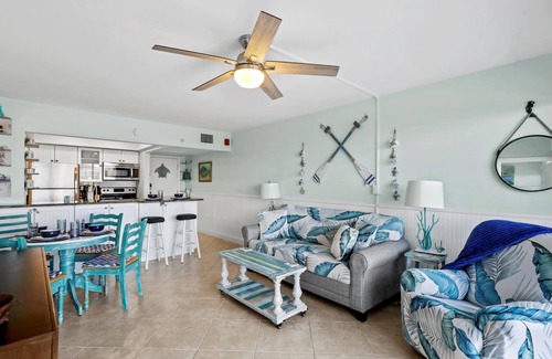 Hutchinson Island South Condo | Ocean Front, Pool, Grill, King +Double + Queen Sofa bed, Beach & Pickleball Gear