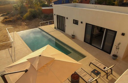 Todos Santos House | Ocean Front, Retreat house w/private pool/hot tub-5min from the beach
