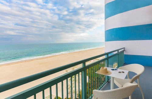 Singer Island Hotel | Ocean Front Room! Private Balcony w/Scenic View, Onsite Parking! - 2 Units