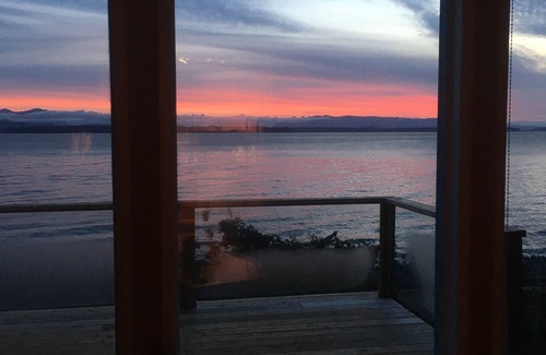 Discovery Islands Cottage | Ocean Front - Spectacular Scenery - Quadra Island