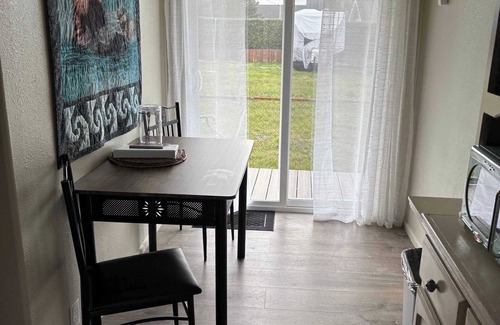 Smith River Apartment | Ocean Front Sunset Shore Retreats "Sea Otter Snooze"