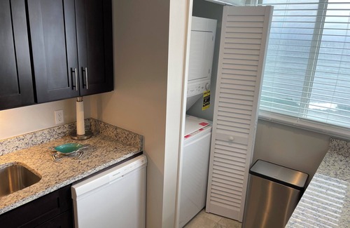 Bolongo Bay Condo | Ocean front Tortuga Bliss condo - close beach