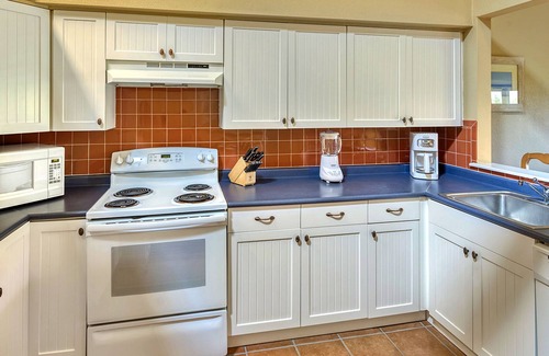 Jamestown House | Ocean Front Townhome Resort Newport Bridge Wyndham Overlook