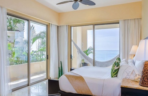 Williamsville Condo | Ocean front two bedroom condo resort on the beach, puerto Vallarta