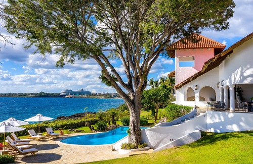 Punta Aguila House | Ocean Front Villa w/private pool - 14 guests w/service