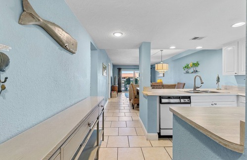 Point East Condo | 🏖️Ocean Front with Great Views | Awesome Amenities | Point East 320🏖️
