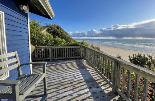 Seal Rock House | Ocean Front with Spectacular Views! 2 Bedroom, 2 Bath! Seal Rock Cottage!