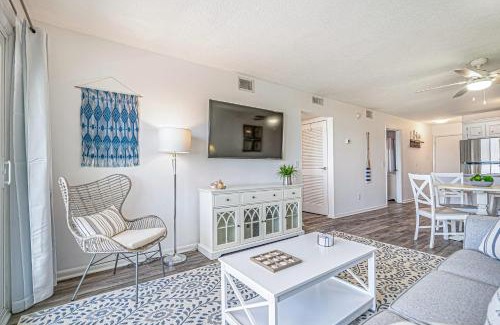 Crescent Beach House | Ocean Garden Villas Oceanfront Unit B1