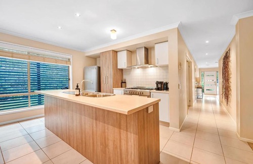 Ocean Grove House | Ocean Grove retreat