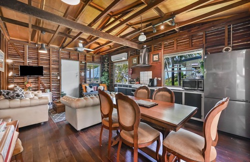 Seventeen Seventy House | Ocean Haze - Prime Beachfront Getaway!