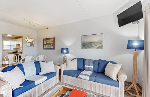 Lewes Condo | Ocean House Condo with beautiful view of the Delaware Bay