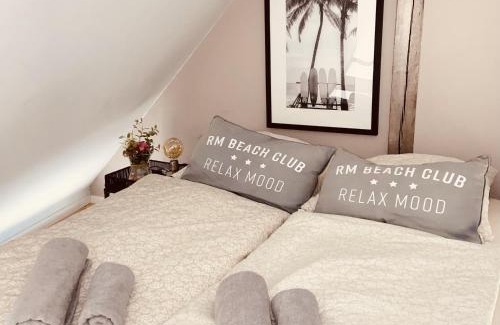 Heidelberg-Kirchheim Apartment | "ocean House"