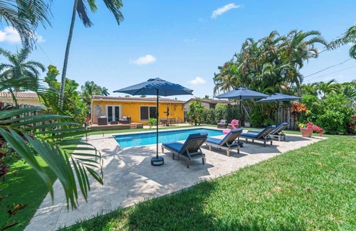 Hollywood Lakes House | Ocean House - For 4!