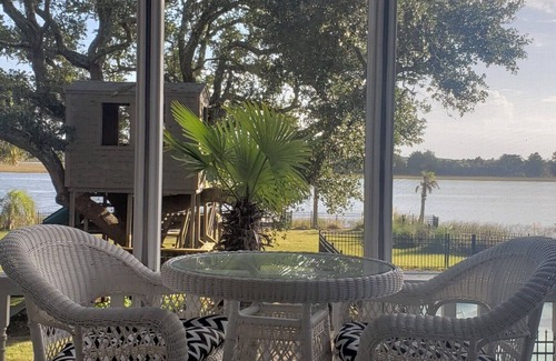 Ocean Isle Beach House | Ocean Isle Beach Waterfront home w/Pool & Elevator