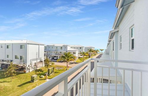 Marathon House | Ocean Isles Pelican Palace