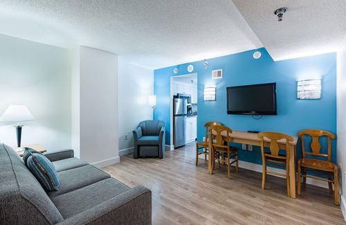 Northeast Virginia Beach Resort | Ocean Key Resort 1 Bedroom Unit directly across the street from the OCEAN!
