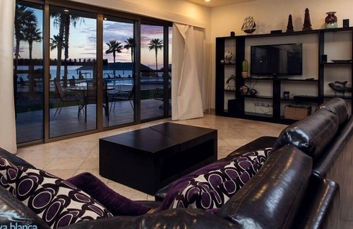San Carlos Condo | Ocean level Condo in beautiful family resort - Playa Blanca by RedAwning