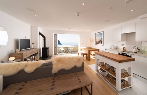 Lynmouth Apartment | Ocean Lookout