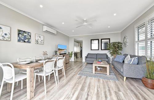 Caves Beach Villa | Ocean Mist at Caves Beach Villas