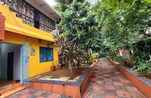 Nagoa House | Ocean Mist Villa - Steps Away from Calangute Beach
