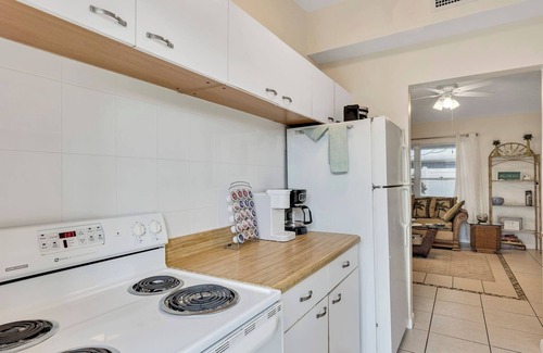 Cocoa Beach House | Ocean Oasis: Heated Pool Access, All Beach extras, Bikes, Surfboards, Putt Putt