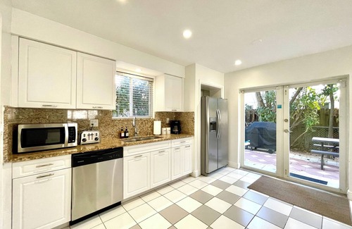 Lauderdale Beach House | Ocean Oasis-Steps away from the Beach, Pool, Downtown