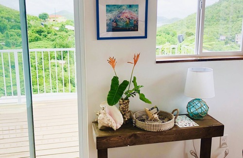 Estate Emmaus Cottage | "Ocean" One bedroom cottage in the Garden of Eden Cottage Collection