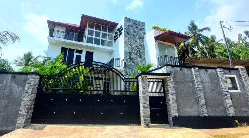 Thalaramba Hotel | Ocean Pearl Dream Hotel
