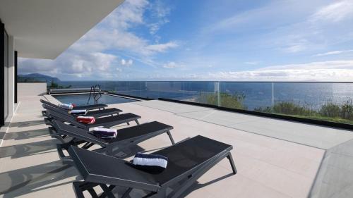 Ponta Garca House | Ocean Pearl - Deluxe OceanView Heated Pool