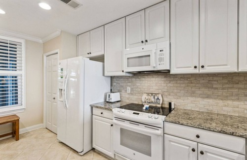 Amelia City Apartment | Ocean Place 12 ~ Wave Watcher