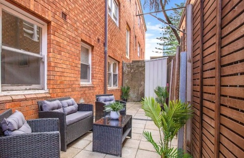 Manly Apartment | Ocean Retreat, Prime Spot/Family Ready