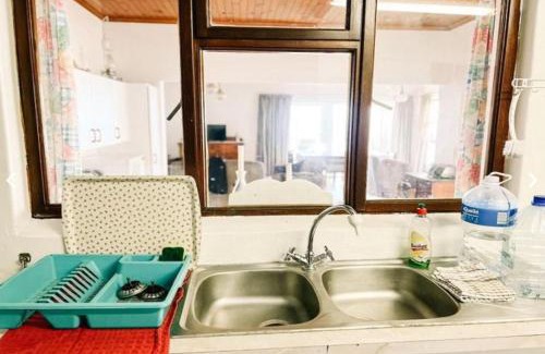 L'Agulhas House | Ocean's Echo