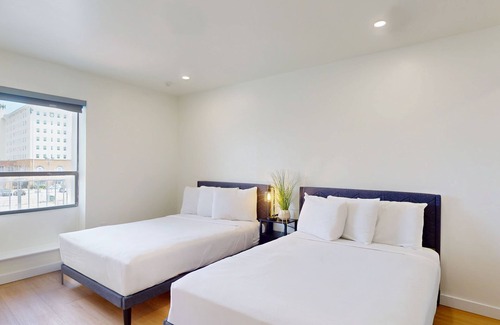 North End Condo | Ocean's Edge: 2BR/2BA Beach Block Condo w/POOL