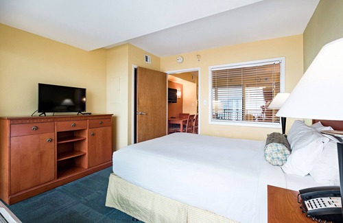 Virginia Beach Resort | Ocean Sands Resort Oceanfront condo with 2 Oceanfront Balconies!