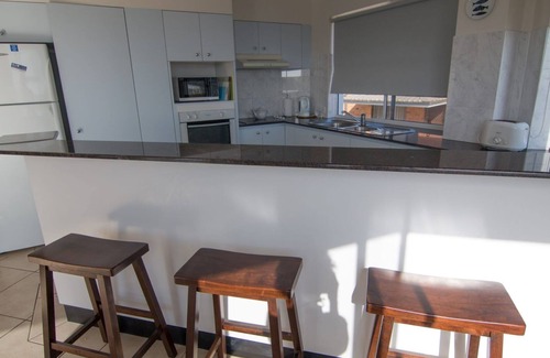 South West Rocks Apartment | OCEAN SHORES 16 - 50 METRES TO BEACH & POOL IN COMPLEX