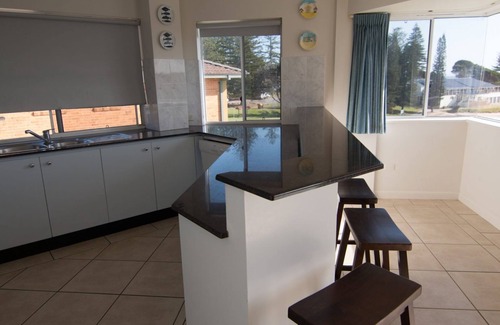 South West Rocks Apartment | OCEAN SHORES 16 - 50 METRES TO BEACH & POOL IN COMPLEX