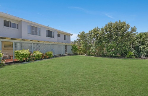Peregian Beach Apartment | Ocean Shores 2 - 2/60-64 Peregian Esplanade