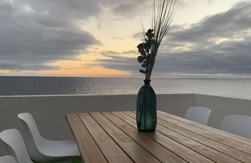 Los Abrigos House | Ocean Side Harbour Paradise Apartment
