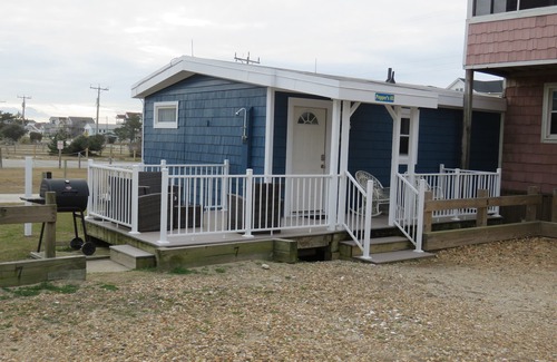 South Nags Head Cottage | Ocean side/romance/pet friendly/dishwasher/Nags Head