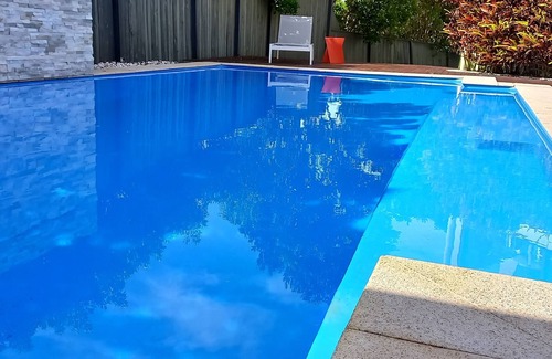 Peregian Beach House | Ocean Sounds Townhouse w/pool 3 min walk to beach