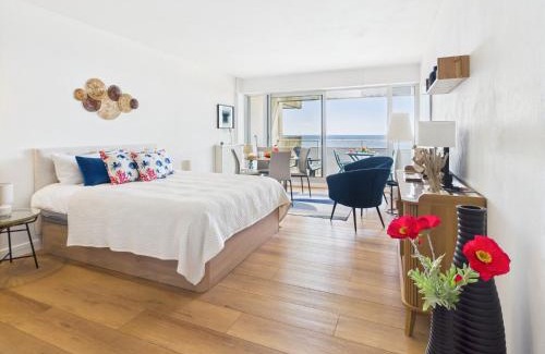 Concarneau Apartment | -Ocean- Studio renove avec parking et vue mer