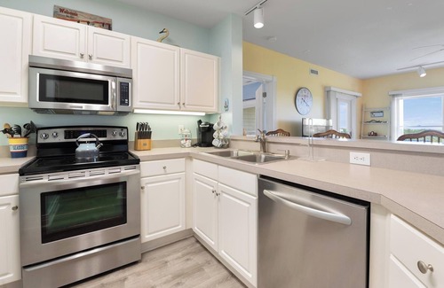 Corolla Condo | Ocean Sunrise: Ground Level Condo, Golf Course & Ocean Views, Community Pool