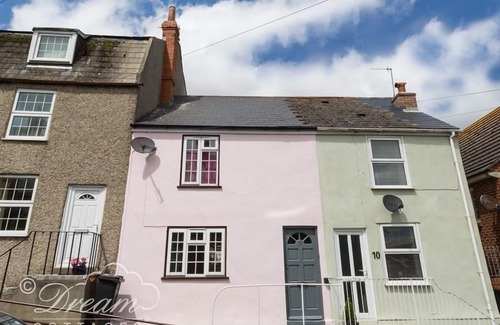 Weymouth Cottage | Ocean Swell