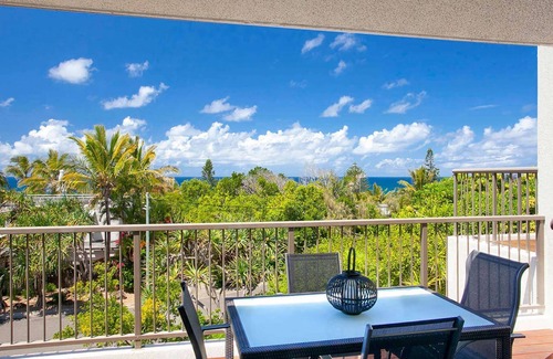 Sunshine Beach Apartment | Ocean Terraces - Split Level Apartment At The Beach - Ocean Views, Rooftop Terrace - 3 bed, 2 bath