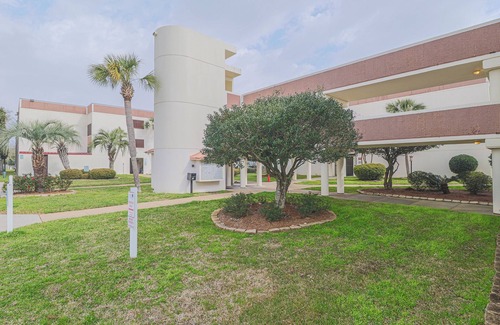 Biloxi Condo | Ocean Tranquility C310 A short walk to the beach