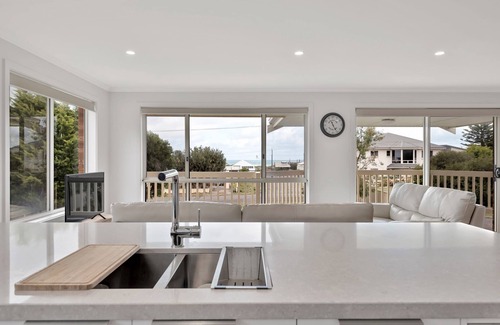 Goolwa Beach House | Ocean View 12 Corcoran Ave Goolwa Beach